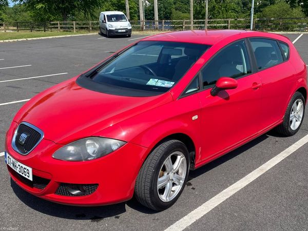 SEAT Leon Hatchback, Petrol, 2007, Red
