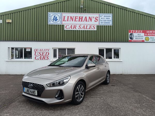 Hyundai i30 Hatchback, Petrol, 2018, Beige