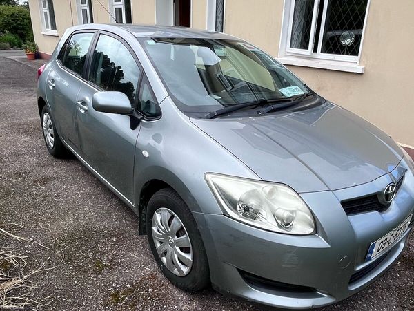 Toyota Auris Hatchback, Petrol, 2009, Grey