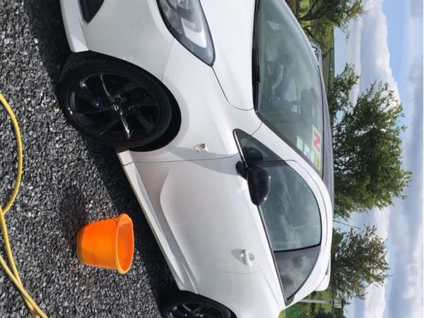 Opel Corsa Hatchback, Petrol, 2017, White