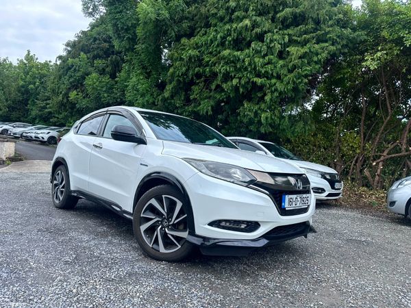 Honda Vezel SUV, Petrol Hybrid, 2016, White