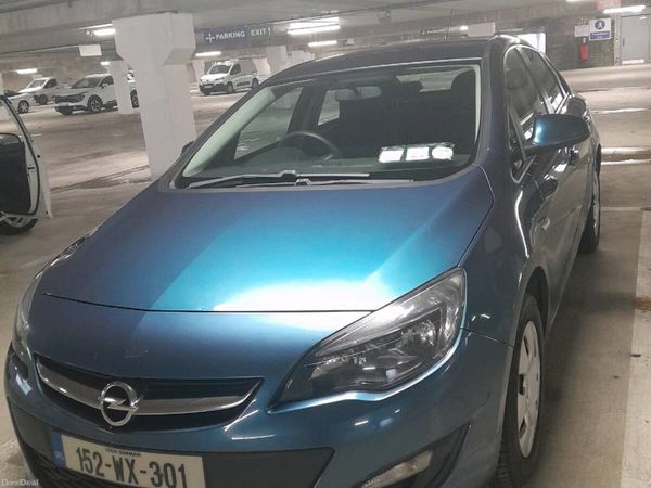 Opel Astra Saloon, Diesel, 2015, Blue