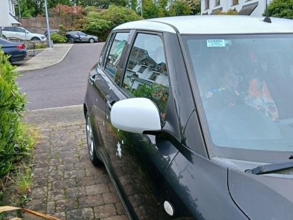 Suzuki Swift Hatchback, Petrol, 2008, Black