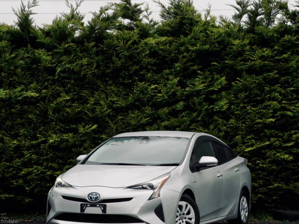 Toyota Prius Saloon, Petrol Hybrid, 2018, Silver