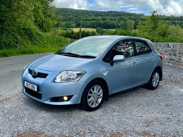 Toyota Auris Hatchback, Diesel, 2009, Blue