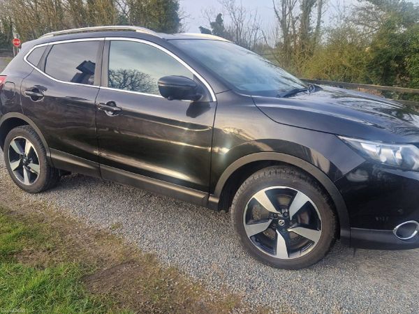Nissan Qashqai SUV, Diesel, 2017, Black