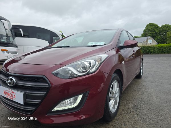 Hyundai i30 Hatchback, Diesel, 2016, Red