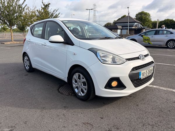 Hyundai i10 Hatchback, Petrol, 2014, White