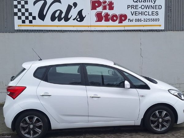 Hyundai ix20 MPV, Petrol, 2018, White