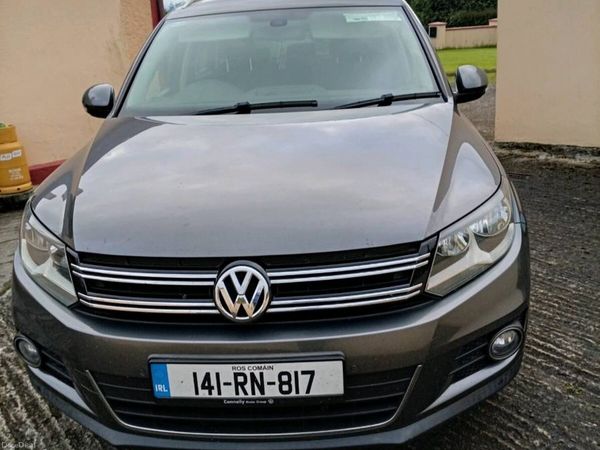 Volkswagen Tiguan SUV, Diesel, 2014, Grey
