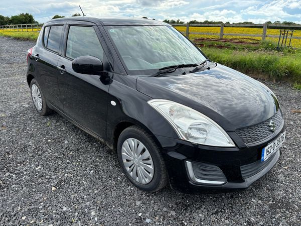 Suzuki Swift Hatchback, Petrol, 2015, Black
