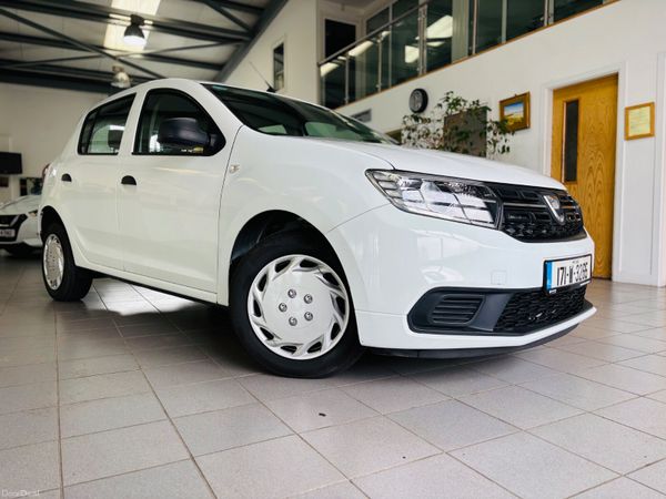 Dacia Sandero Hatchback, Petrol, 2017, White
