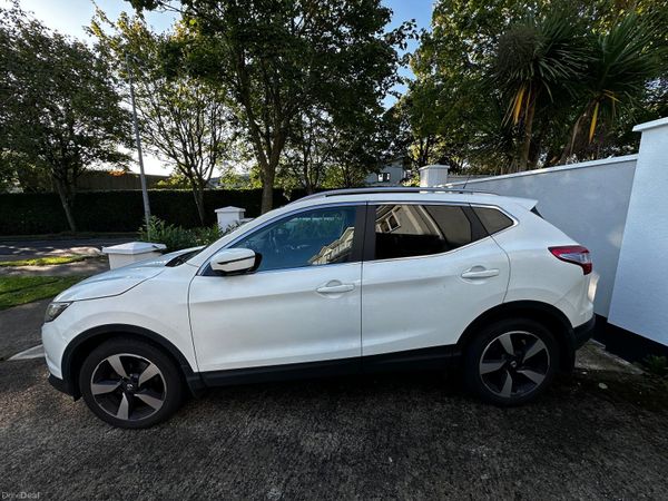 Nissan Qashqai SUV, Petrol, 2017, White