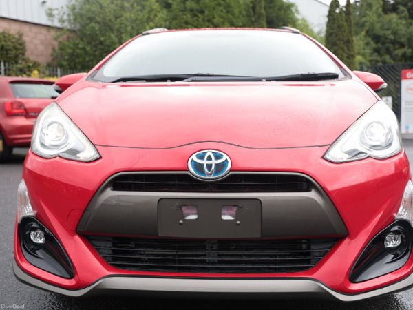 Toyota Aqua Hatchback, Petrol Hybrid, 2015, Red
