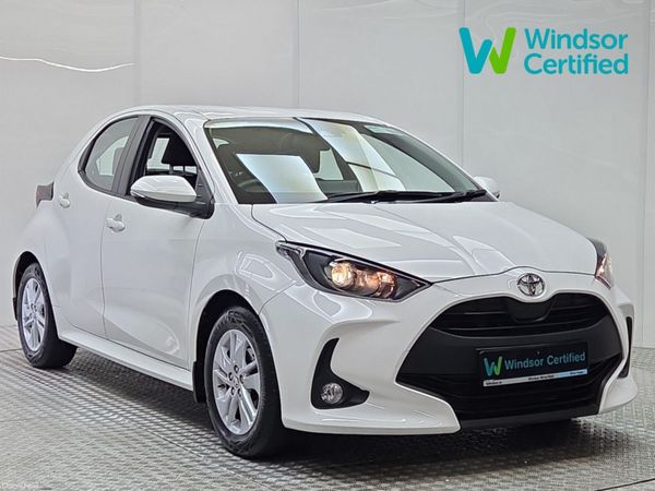 Toyota Yaris Hatchback, Petrol, 2022, White