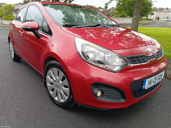Kia Rio Hatchback, Diesel, 2014, Red