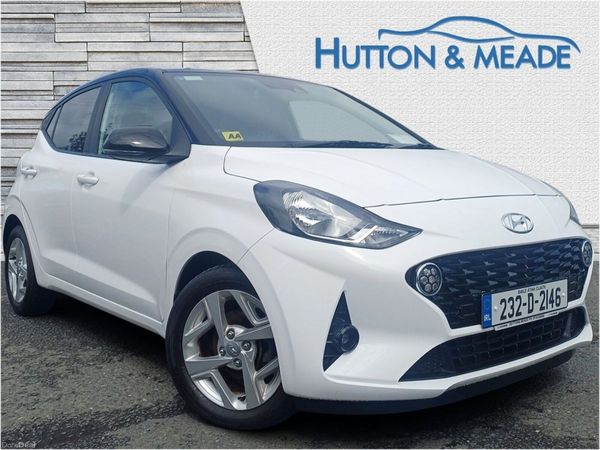 Hyundai i10 Hatchback, Petrol, 2023, White