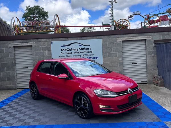 Volkswagen Golf Hatchback, Petrol, 2016, Red