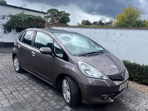Honda Jazz Hatchback, Petrol, 2015, Beige