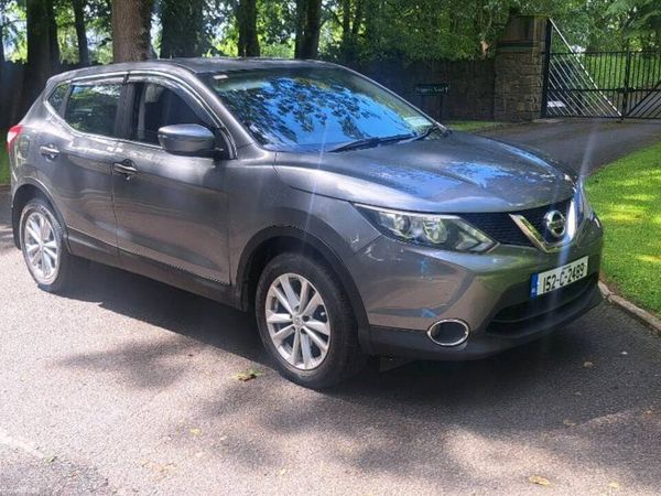 Nissan Qashqai Hatchback, Diesel, 2015, Grey