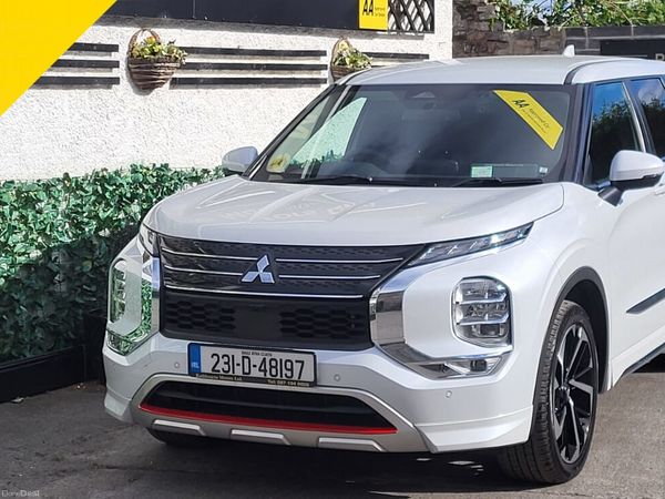 Mitsubishi Outlander SUV, Petrol Plug-in Hybrid, 2023, White