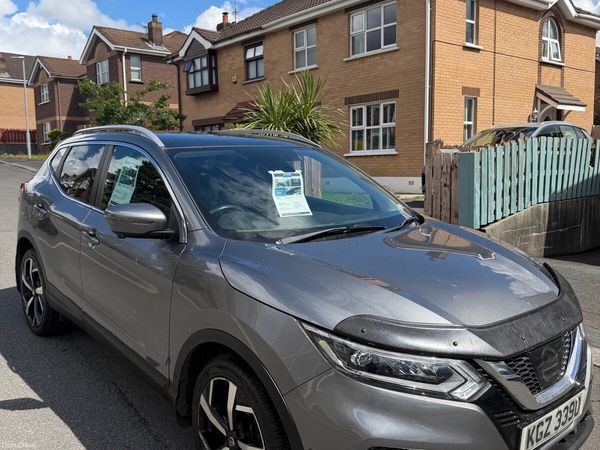 Nissan Qashqai SUV, Diesel, 2017, Grey