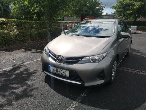 Toyota Auris MPV, Petrol, 2014, Bronze