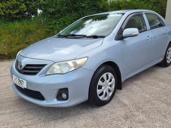 Toyota Corolla Saloon, Petrol, 2011, Blue