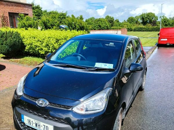 Hyundai i10 Hatchback, Petrol, 2016, Black