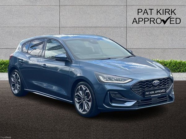 Ford Focus Hatchback, Petrol, 2024, Blue