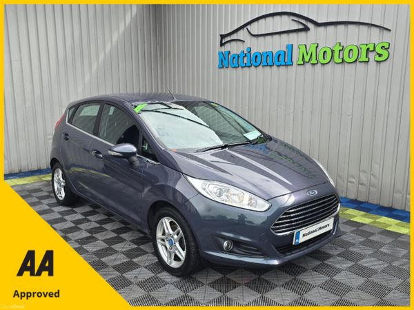 Ford Fiesta Hatchback, Petrol, 2014, Grey