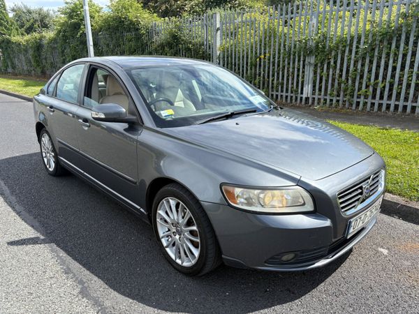 Volvo S40 Saloon, Petrol, 2007, Grey
