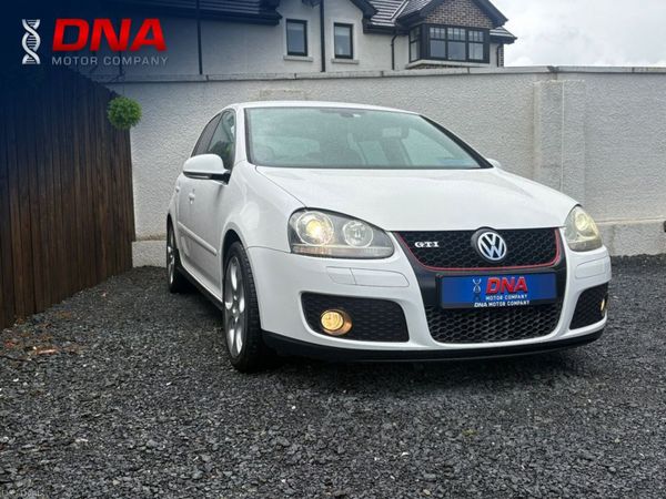 Volkswagen Golf Hatchback, Petrol, 2008, White