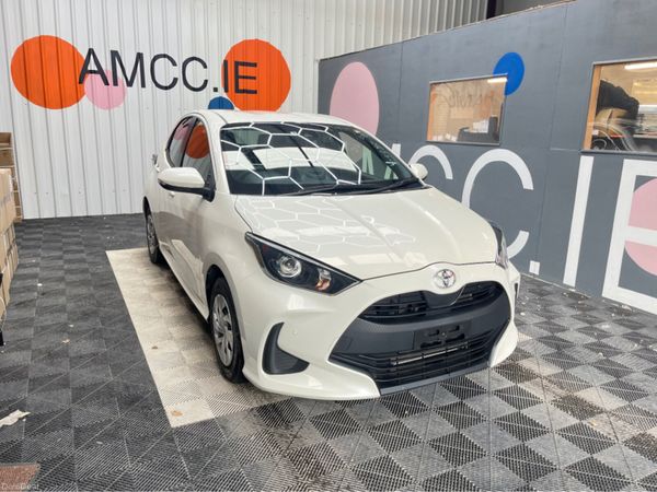 Toyota Yaris Hatchback, Petrol, 2022, White