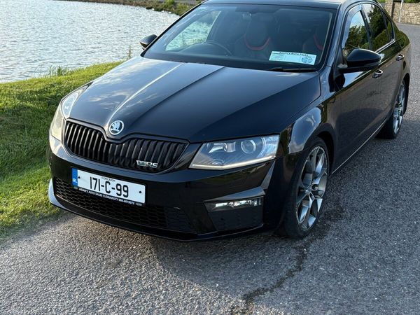 Skoda Octavia Saloon, Diesel, 2017, Black
