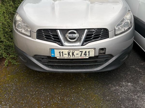 Nissan Qashqai Hatchback, Diesel, 2011, Silver