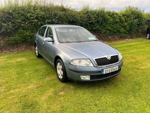 Skoda Octavia Hatchback, Petrol, 2007, Grey