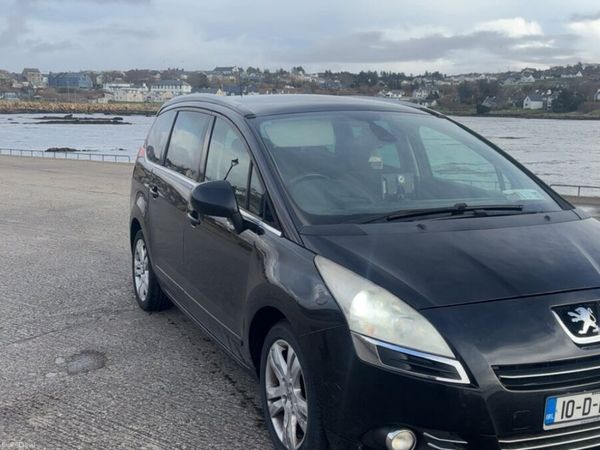 Peugeot 5008 MPV, Diesel, 2010, Black