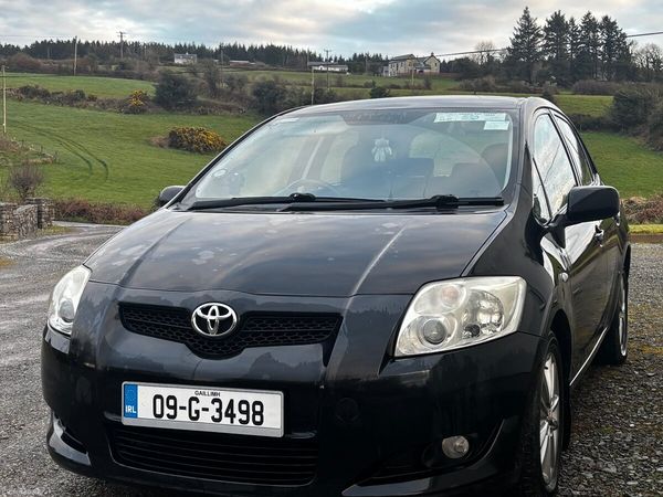 Toyota Auris Hatchback, Diesel, 2009, Black