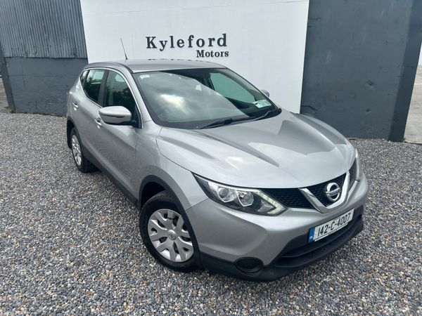Nissan Qashqai Hatchback, Diesel, 2014, Silver