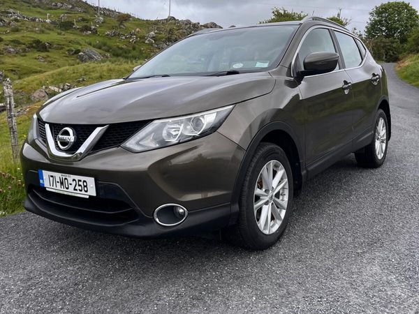 Nissan Qashqai SUV, Diesel, 2017, Brown