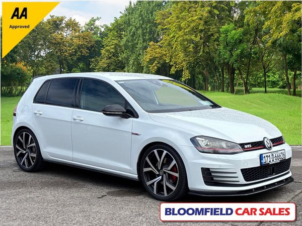 Volkswagen Golf Hatchback, Petrol, 2017, White