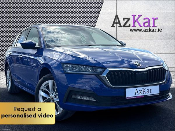 Skoda Octavia Estate, Petrol Plug-in Hybrid, 2022, Blue