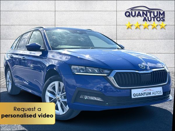 Skoda Octavia Estate, Petrol Plug-in Hybrid, 2022, Blue