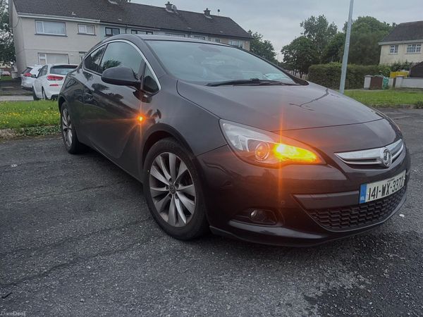 Vauxhall Astra Hatchback, Petrol, 2014, Black