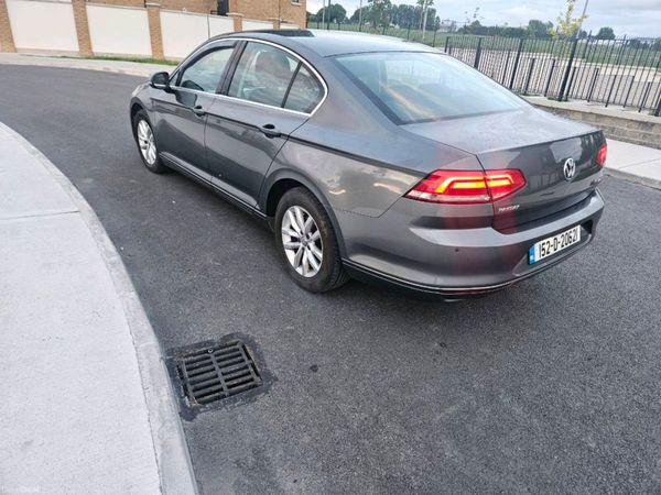 Volkswagen Passat Saloon, Diesel, 2015, Grey