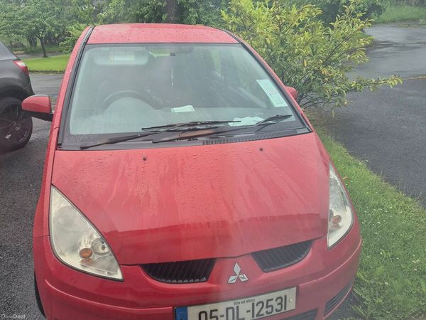 Mitsubishi Colt Hatchback, Petrol, 2005, Red