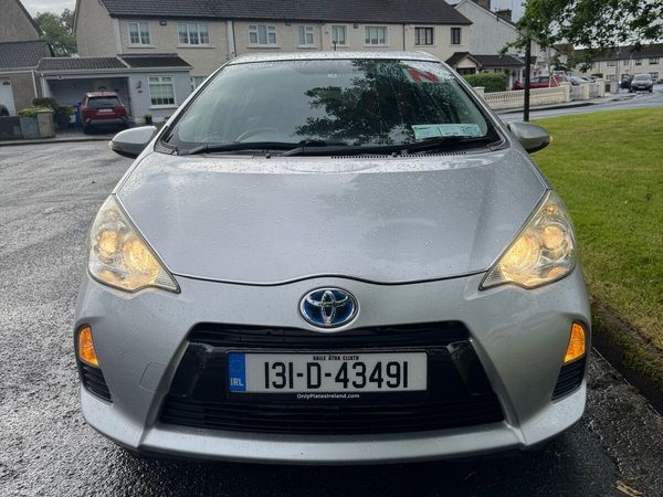Toyota Aqua Hatchback, Petrol Hybrid, 2013, Silver