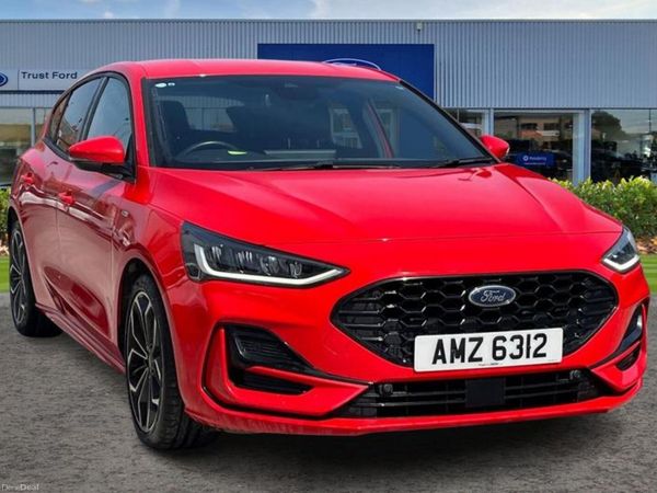 Ford Focus Hatchback, Petrol, 2023, Red