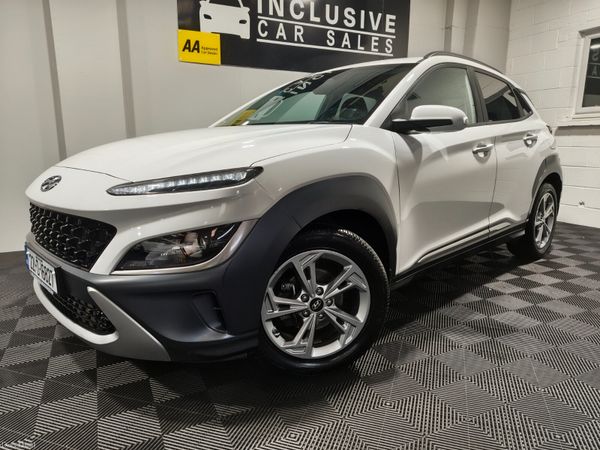 Hyundai KONA MPV, Petrol, 2022, White